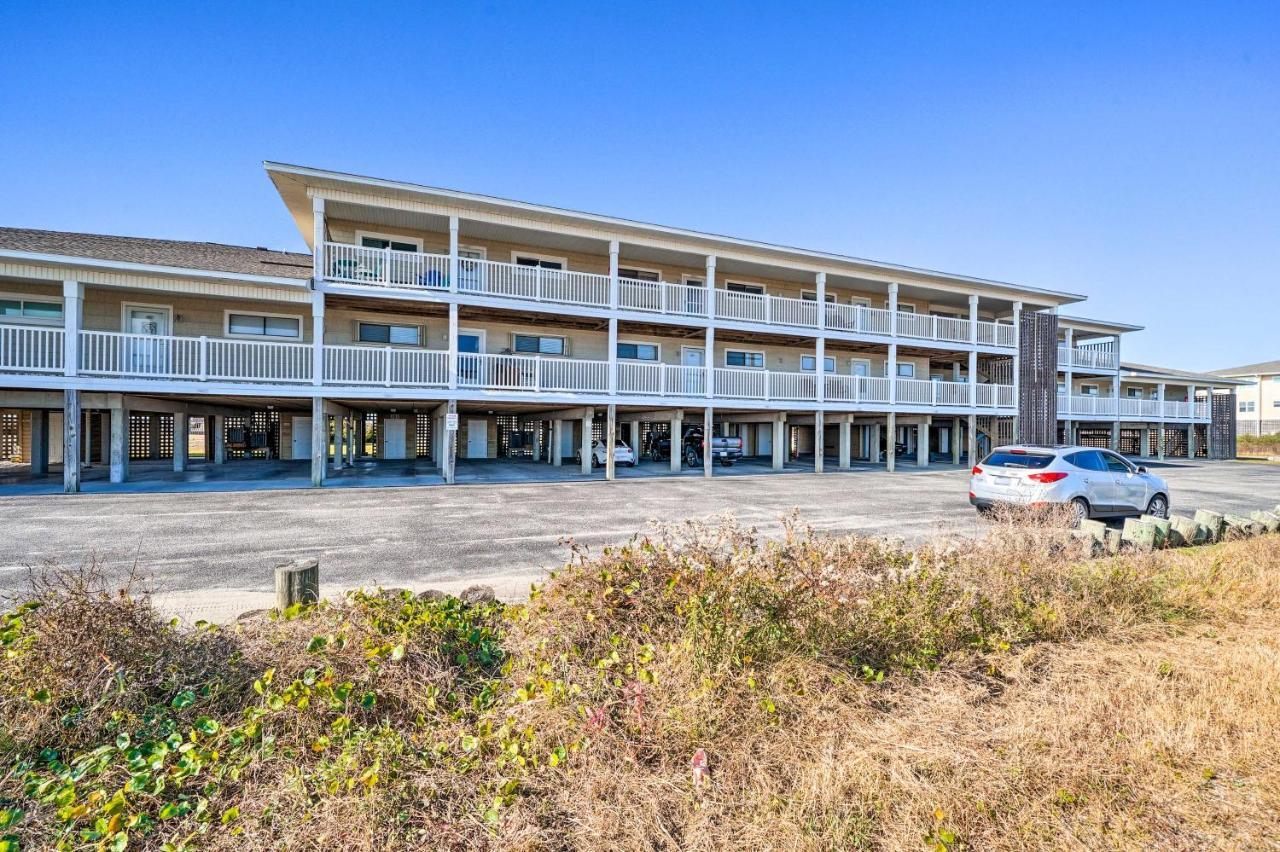 Oak Island Beachfront Condo With Community Pool Экстерьер фото