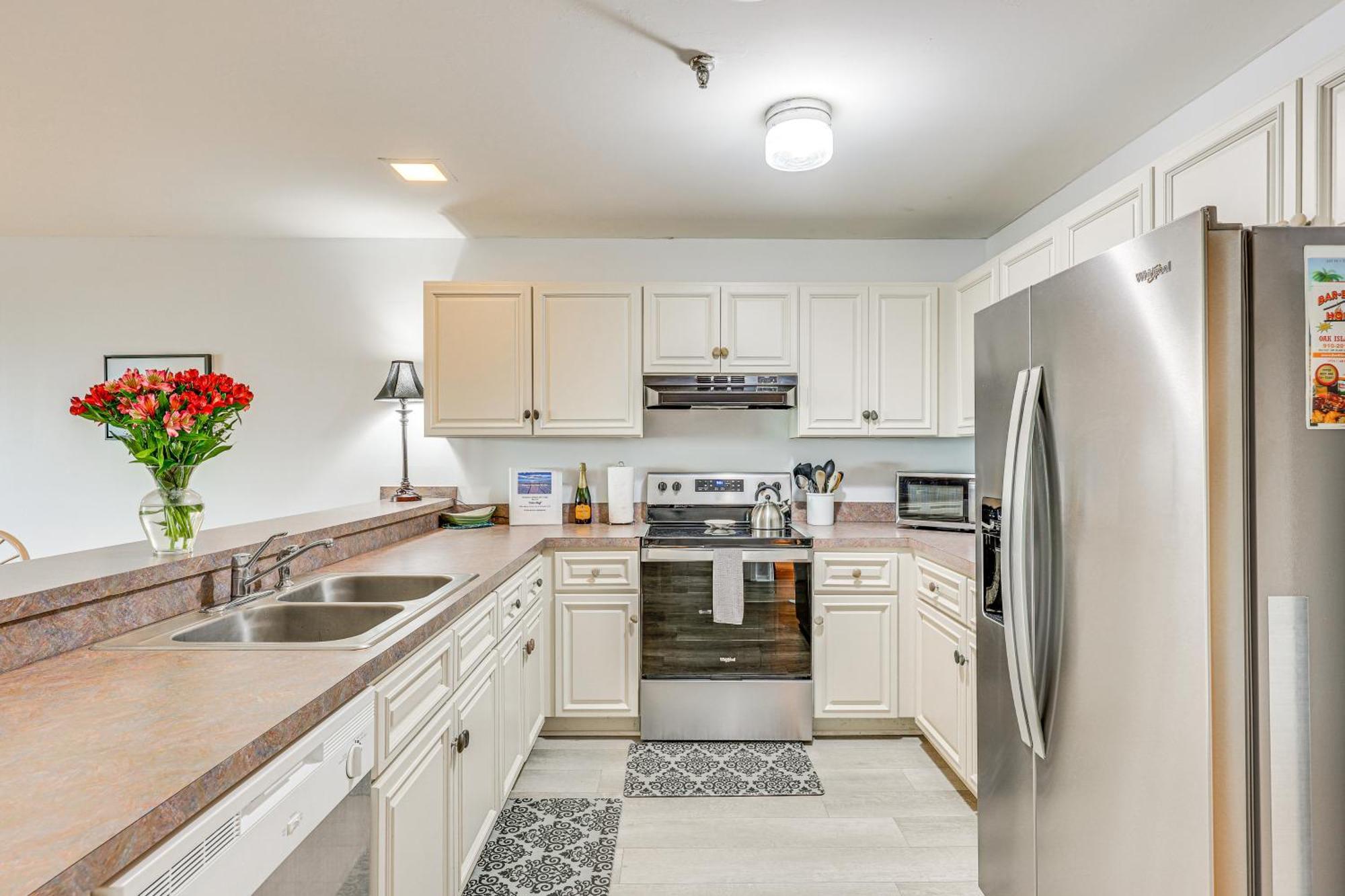 Oak Island Beachfront Condo With Community Pool Экстерьер фото