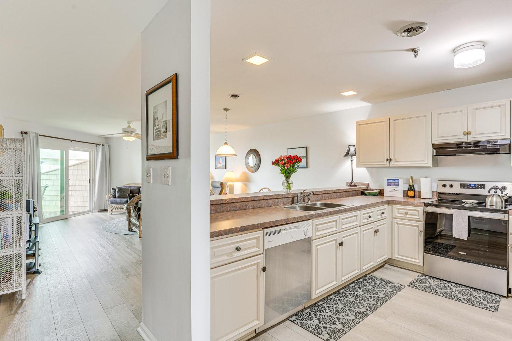 Oak Island Beachfront Condo With Community Pool Экстерьер фото